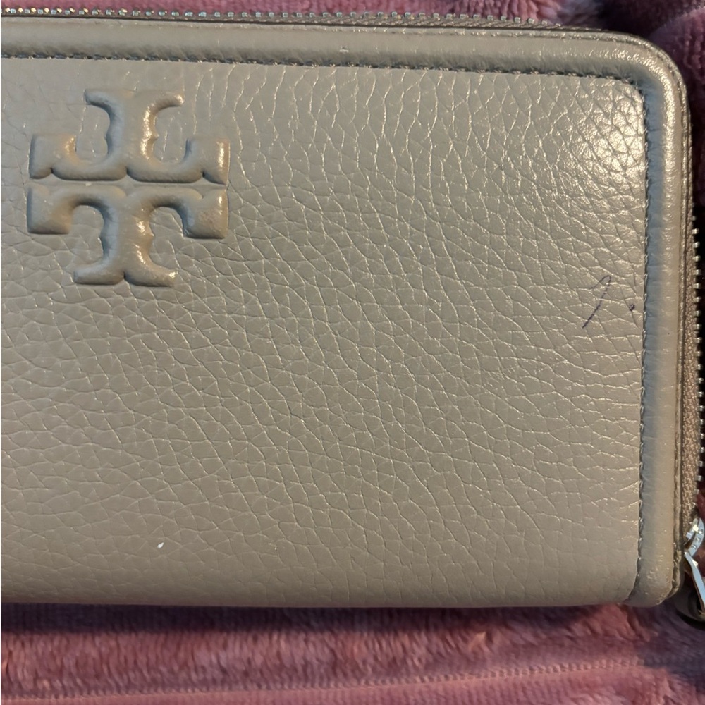 Tory Burch | Thea Multi-Gusset Zip Continental Wallet - Picture 6 of 6